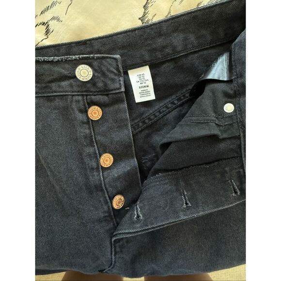 EUC H&M Black Denim Skirt, size: M - Picture 6 of 7